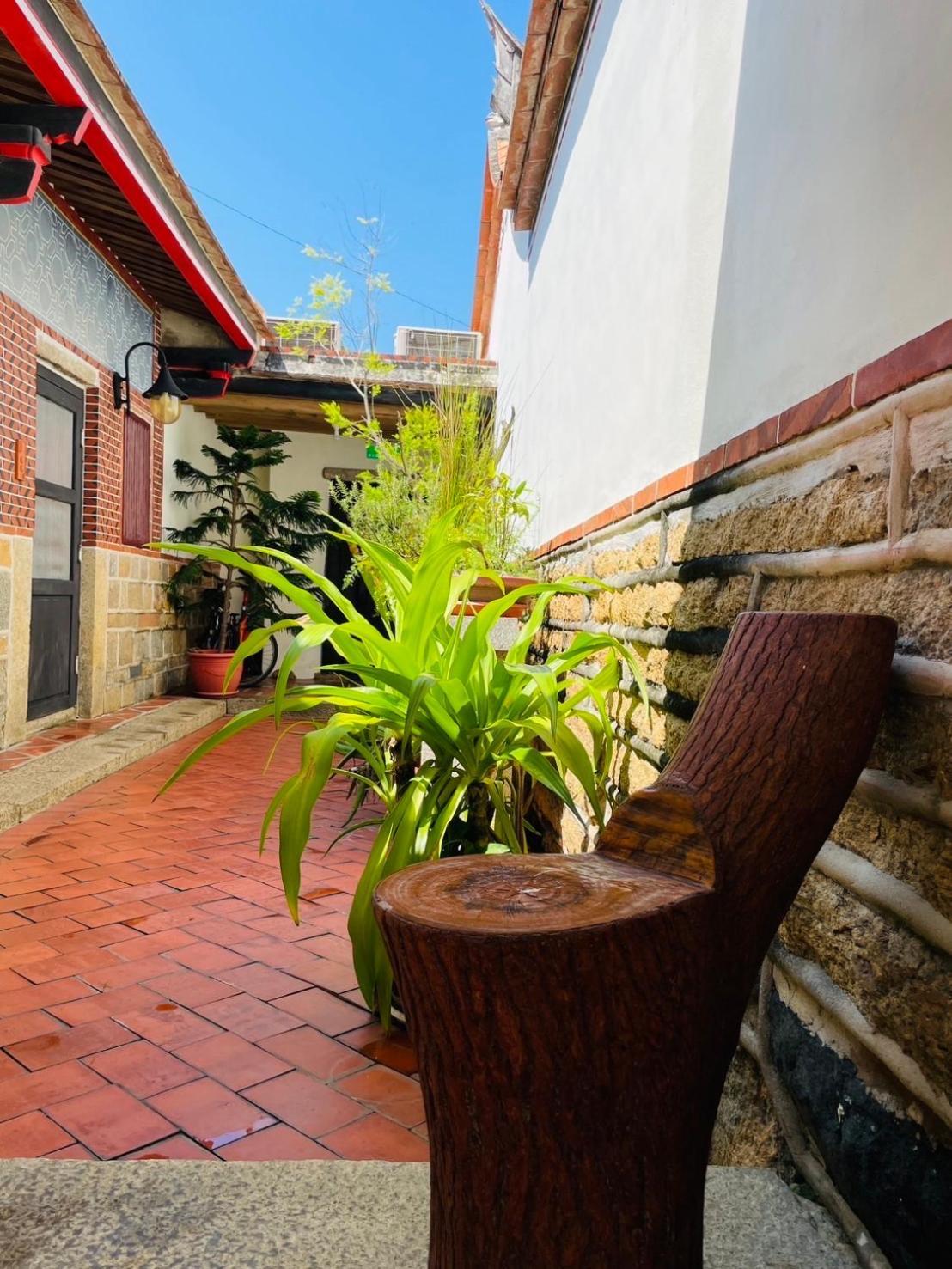 Grace Homestay Цзиньчэн Экстерьер фото